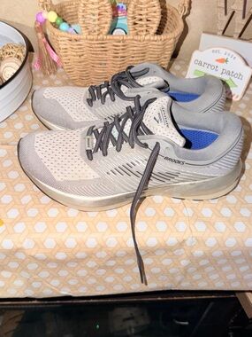 Brooks Neutral Running Shoes in Light Gray